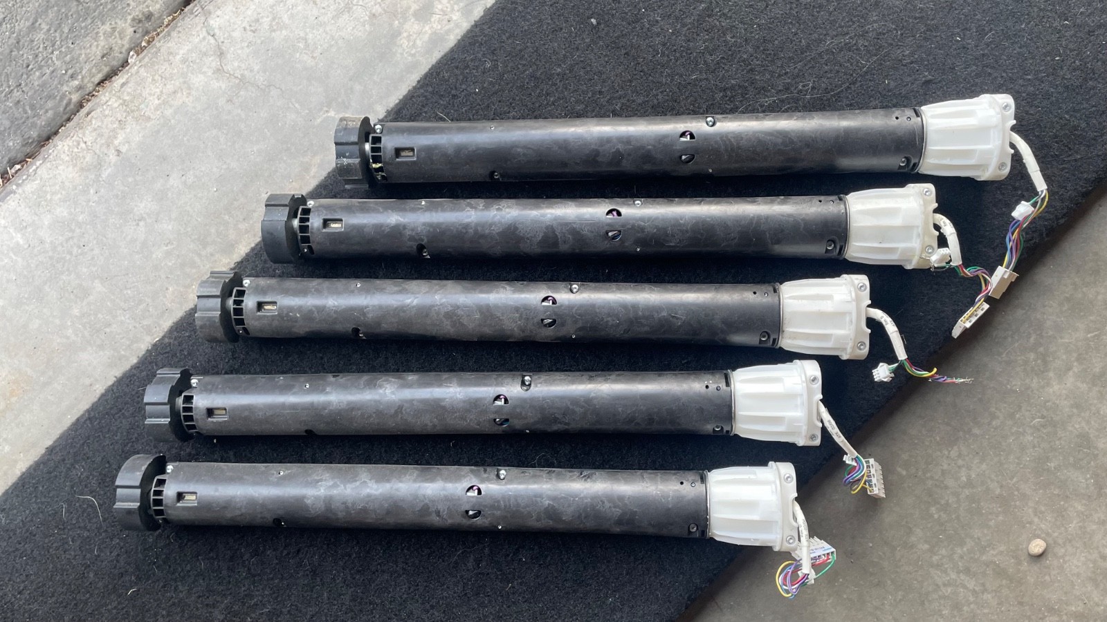 Lutron SVQ-EDU-30 roller shade motors