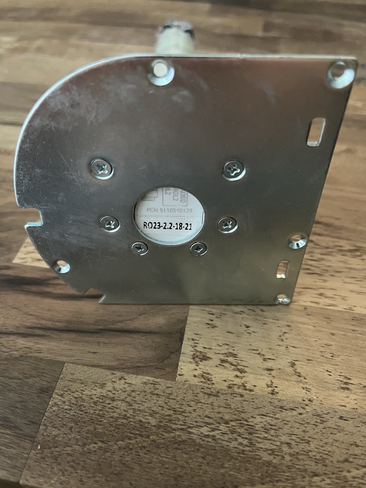 Hunter Douglas Gen 2 Right Side Roller Shade Motor PowerView