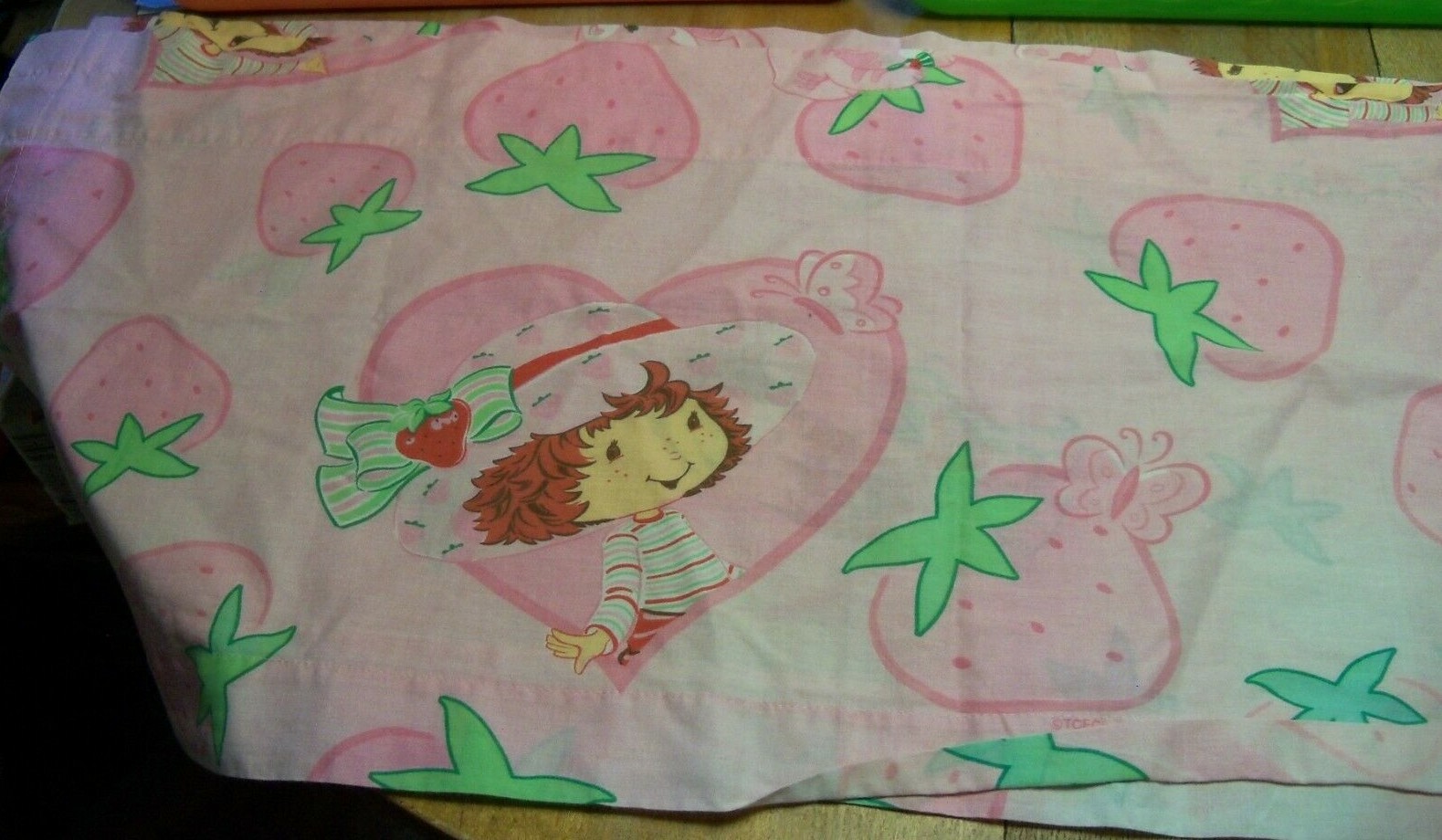STRAWBERRY SHORTCAKE Window Valance ~ 80 x 16 ~ Some Slight Fading