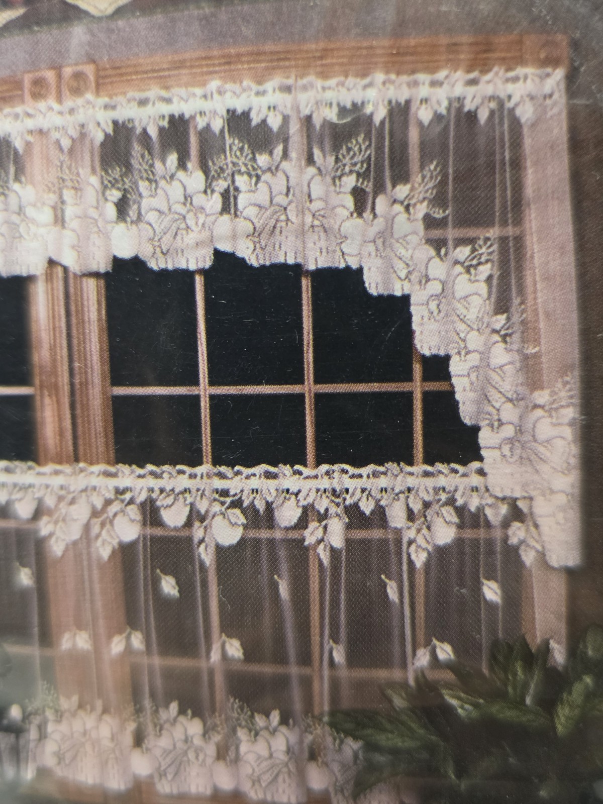 Heritage Lace Apple Basket 3 Tiers 60″ Wide x 24″ Drop See Description