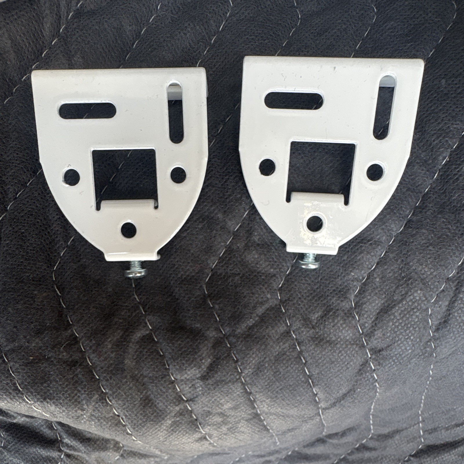 Lutron Roller 64 Bracket Set