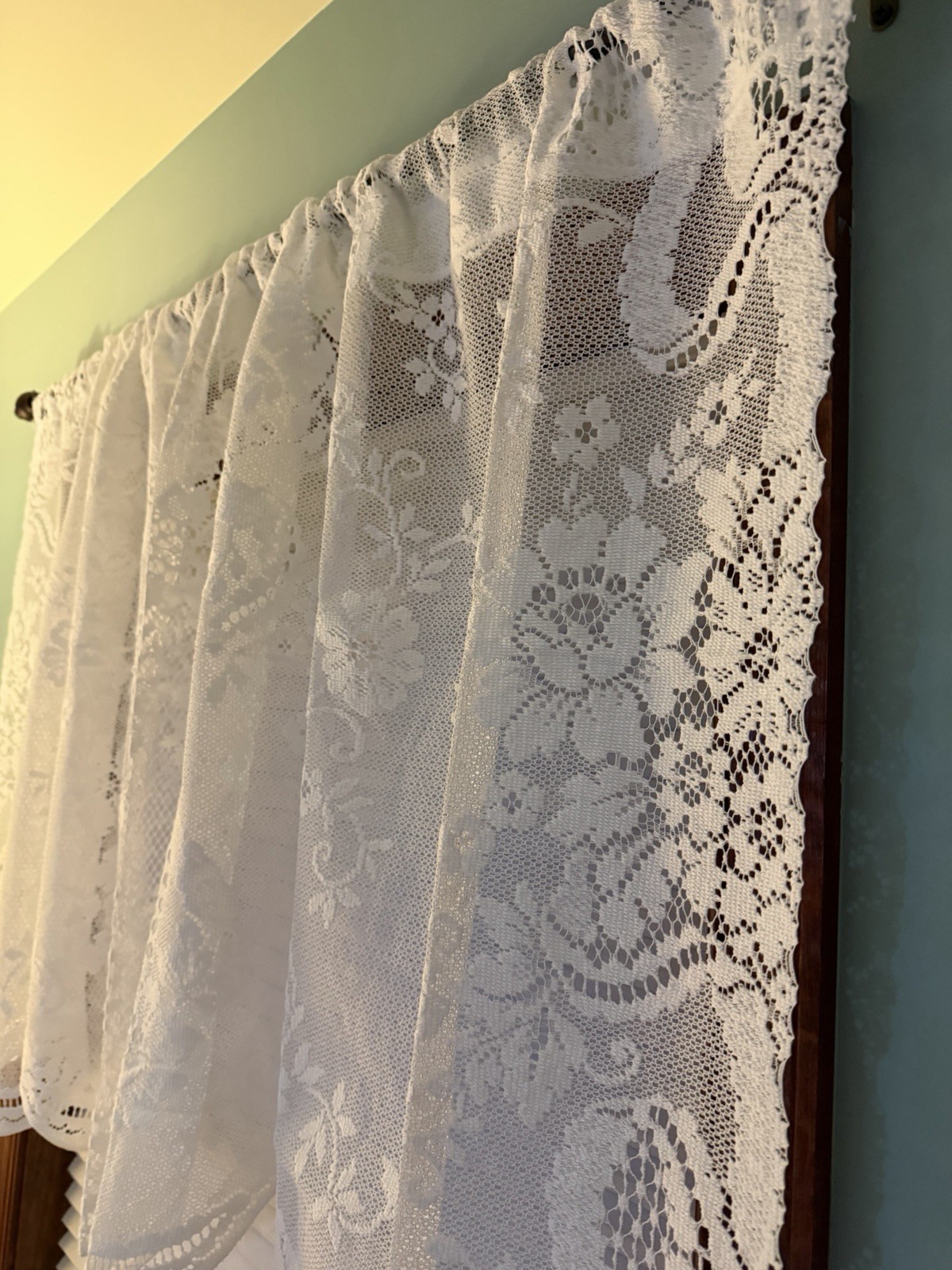 Two White Lace Window Valances 60 x 30 Oxford House Ainsley Tier New In Package