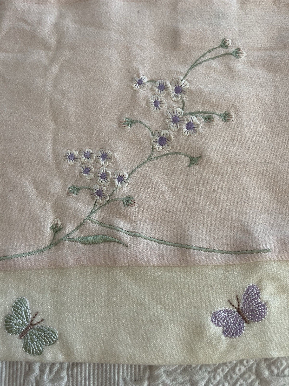 Kids Line Luxury Embroidered Valance Flowers Butterfly Pink Nursery Girl 60×15