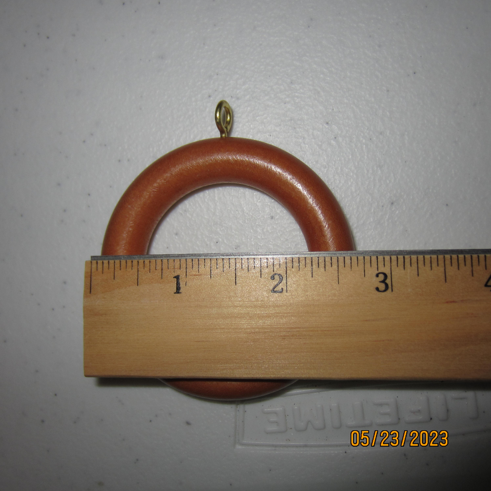 Lot of 35 Medium Brown Wooden Drapery Curtain Rings Crafts 2 3/4″ Eyelets