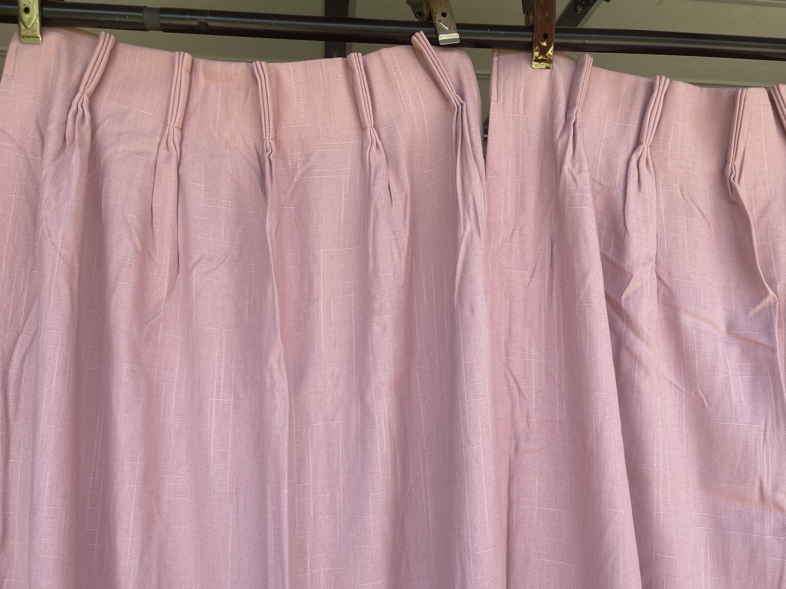 BURLINGTON HOUSE CURTAIN PANELS LIGHT PINK PINCH PLEATED 72 X 80