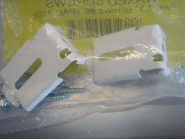 Hunter Douglas 1 Pair Shade Brackets 3/8″ 3/4″ Pleat Shades Screws Incl