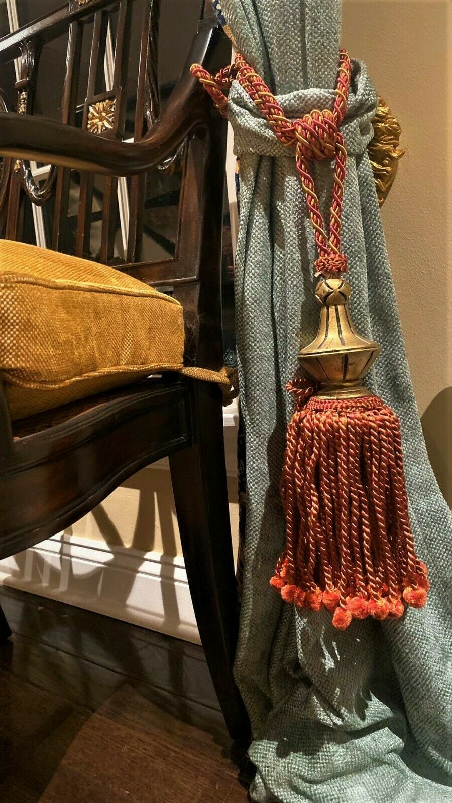 A Pair of 31″ Burgandy Curtain Drapery Tassel Tieback Holdbacks