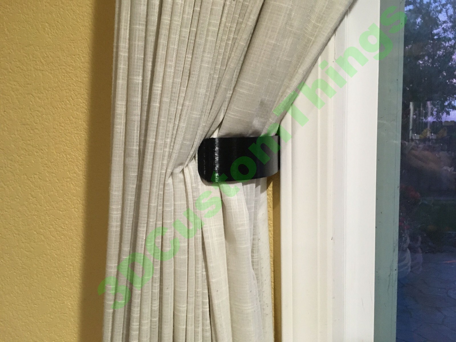 Curtain Tieback – no Holes needed