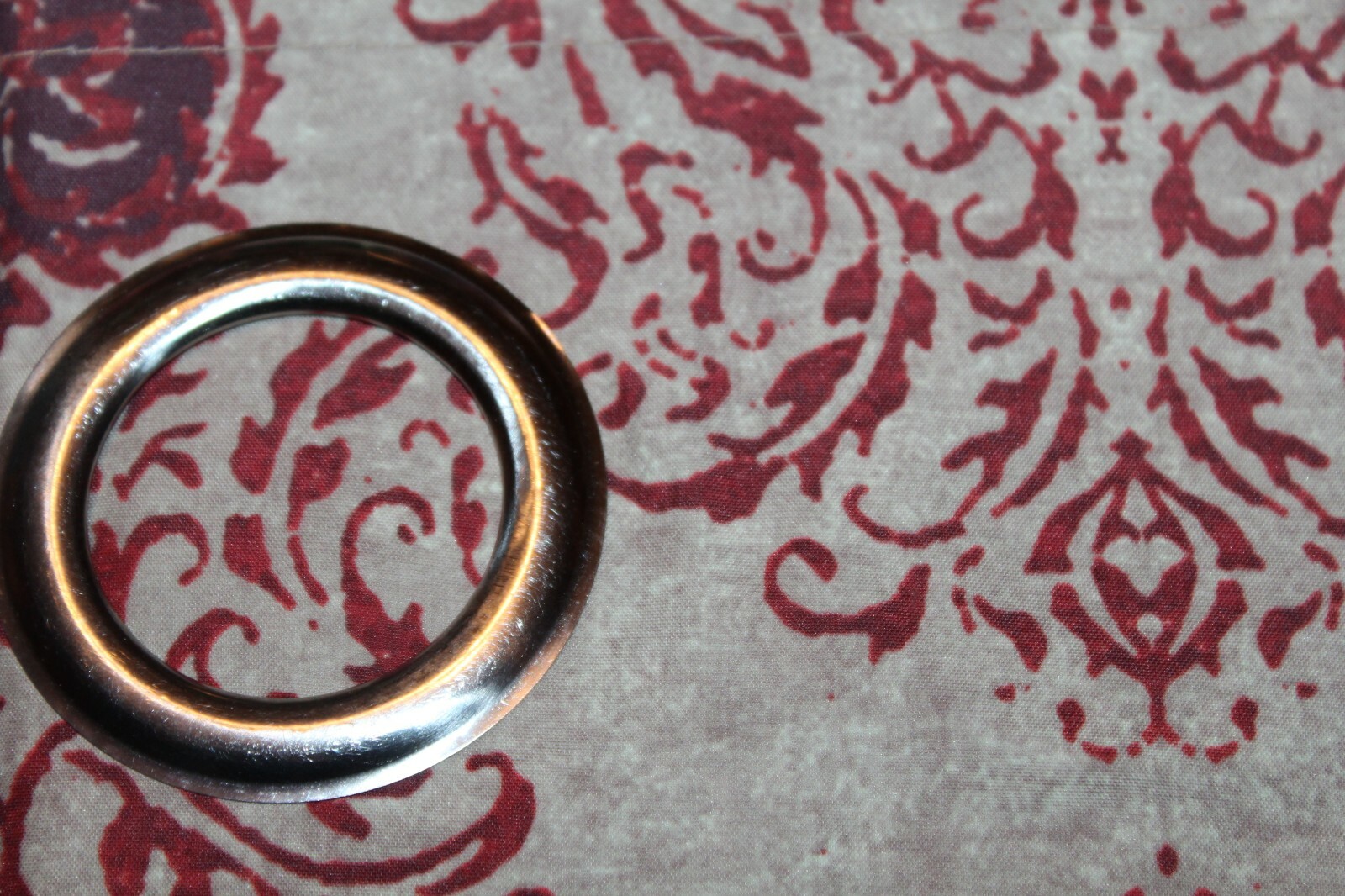 Essential Home ONE Grommet Panel – Dean / Medallion Red 40×84″
