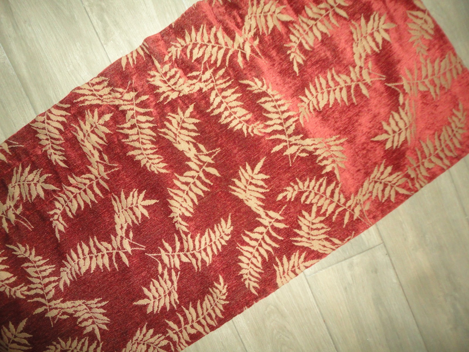 RED & TAN FERNWOOD FERNS BOTANICAL CHENILLE (1) TAILORED VALANCE 17 X 71