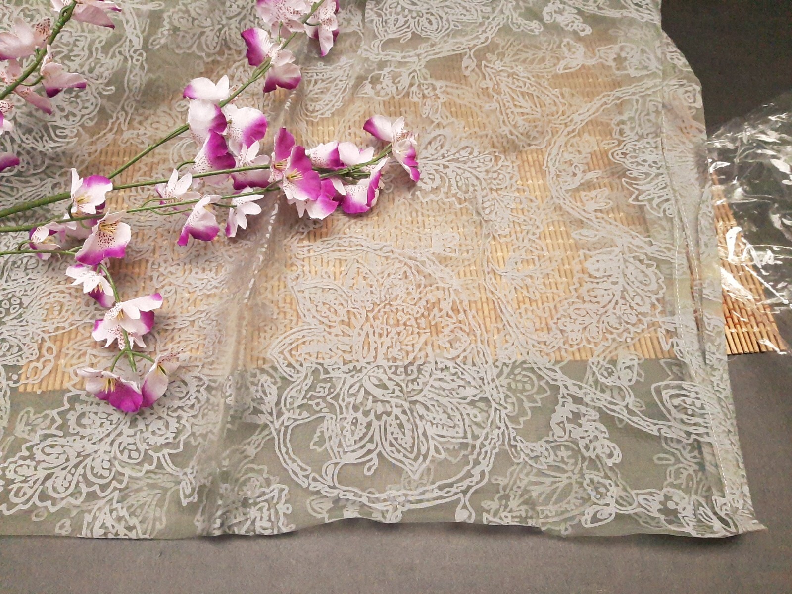 PAIR JINCHAN GRAY PAISLEY SCROLL SHEER VOILE CURTAIN PANELS ~ 56″ X 63″ ~ NEW