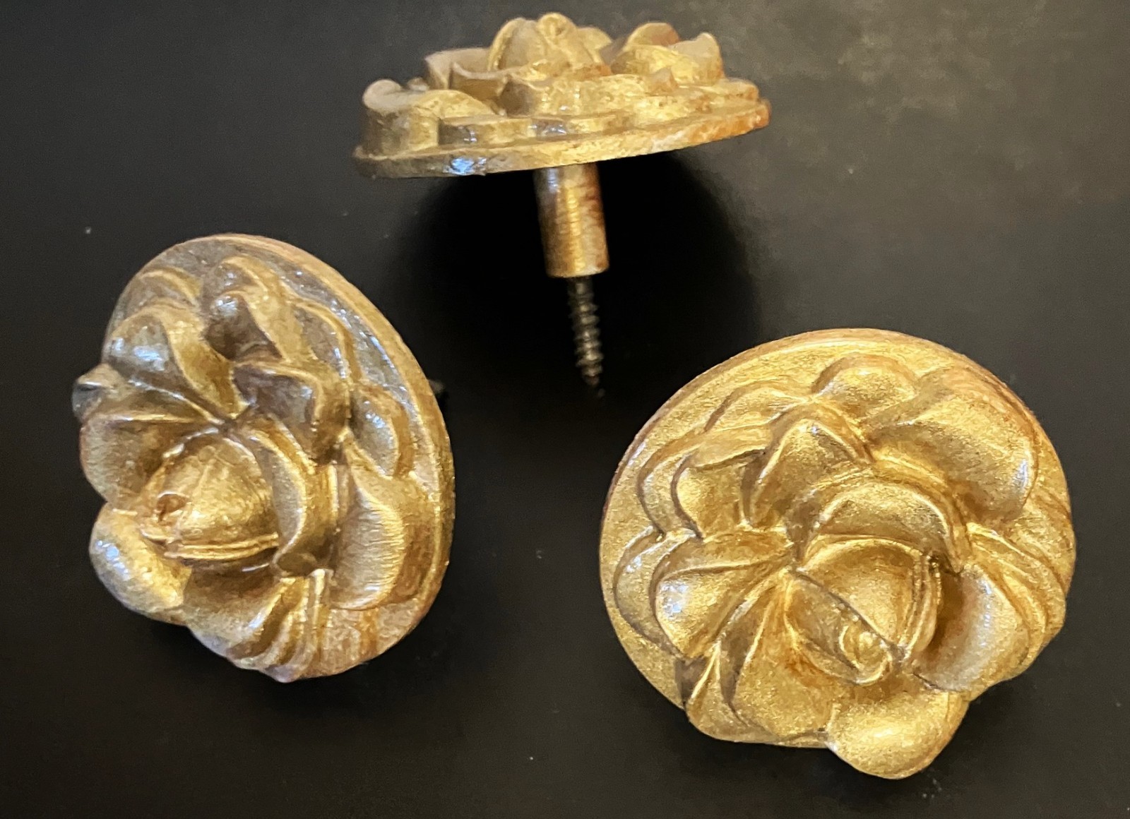 Decorative Plastic Wall Robe Hooks Goldtone Flower Screw in Finials 2″W Set of 3