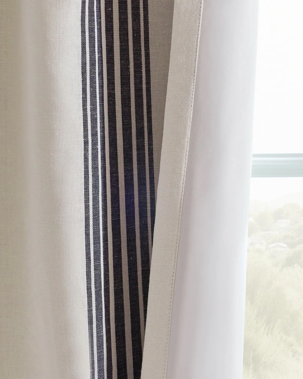 NWOT QUINCE Coastal Stripe Linen Cotton Room Dark Curtain Panel NAVY IVORY 108”