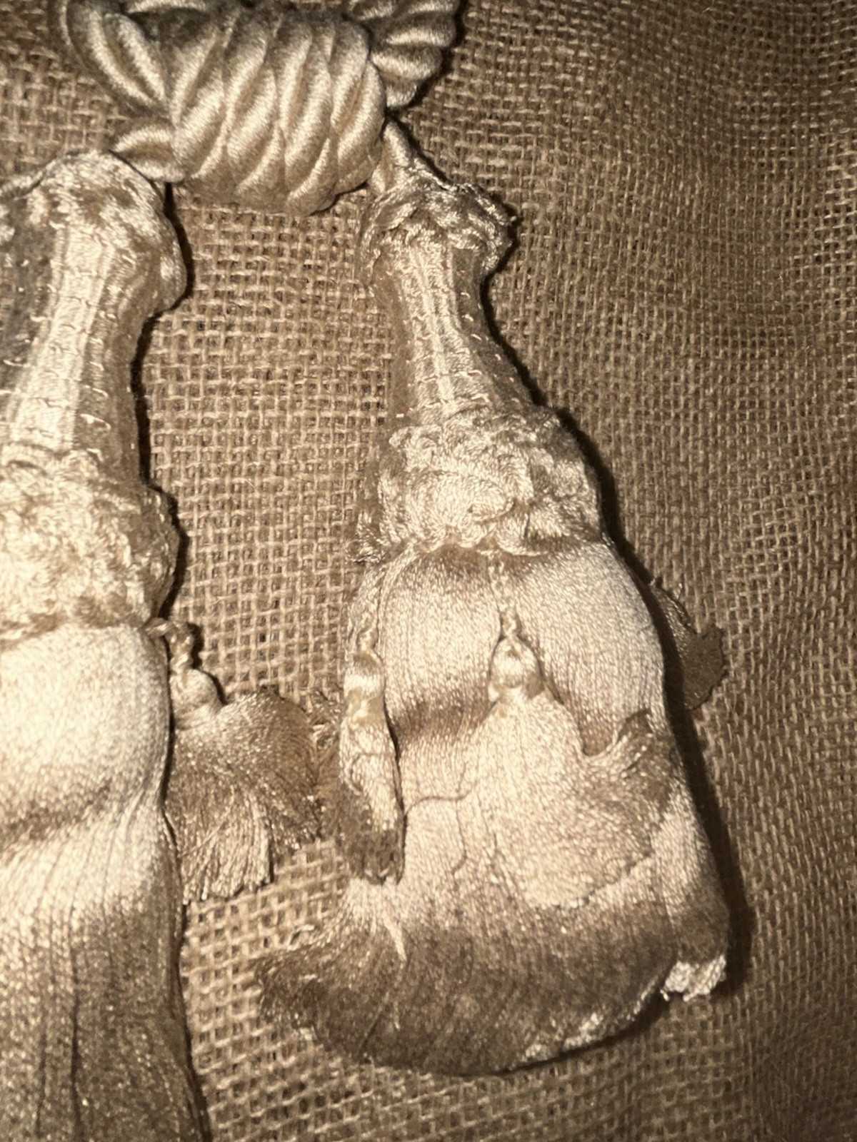 VTG DOUBLE Creamy Tan Detailed 6” Tassel Curtain Tieback 20.5”L