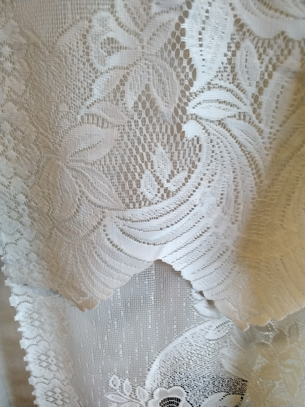 Light Cream Floral Lace Curtain Panel Rod 58″ Long x 55″ Wide
