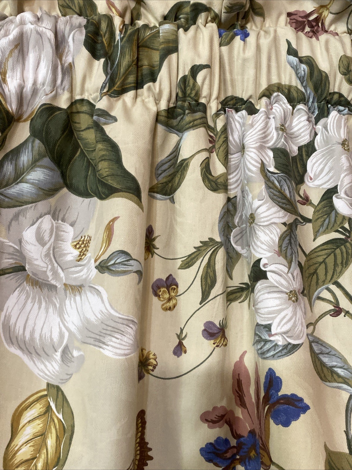 Waverly Williamsburg Magnolia Dogwood Valance Ascot w Tassel 52″ x 23″pair