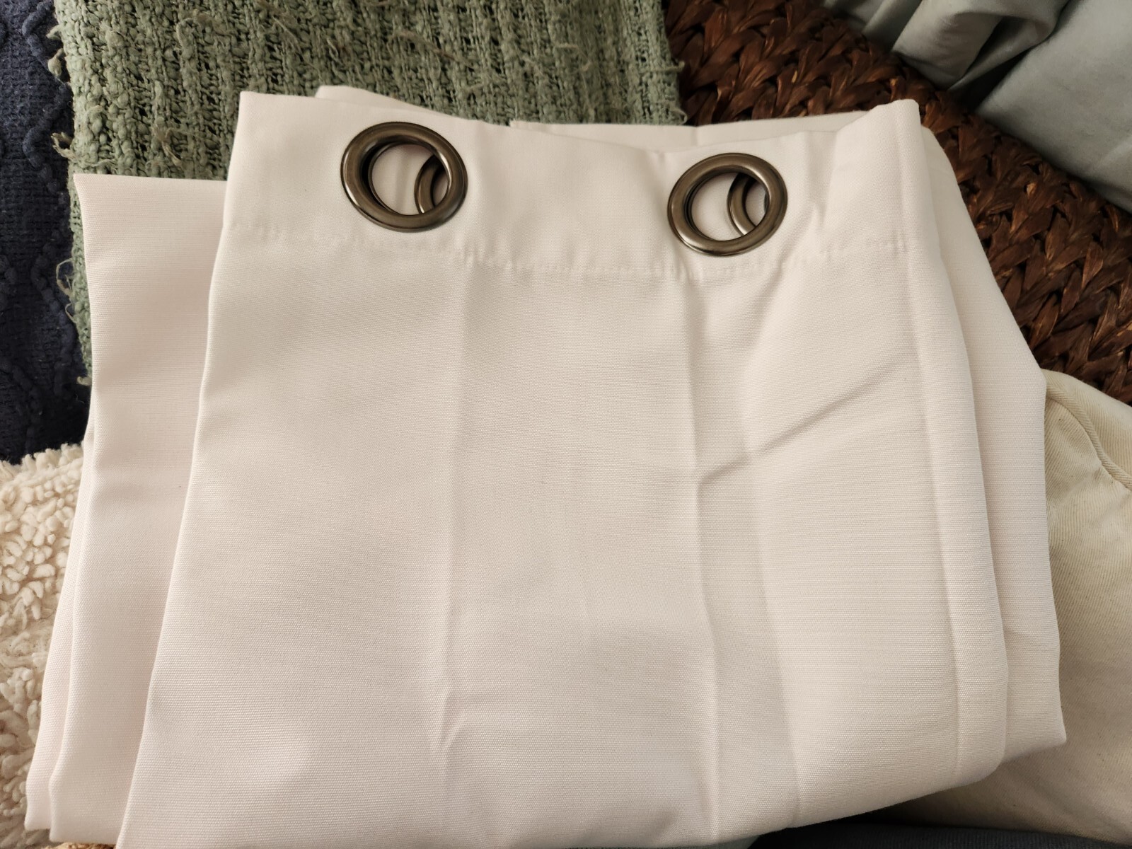 Pottery Barn Sunbrella Grommet 96″ outdoor curtain drape panel Natural White