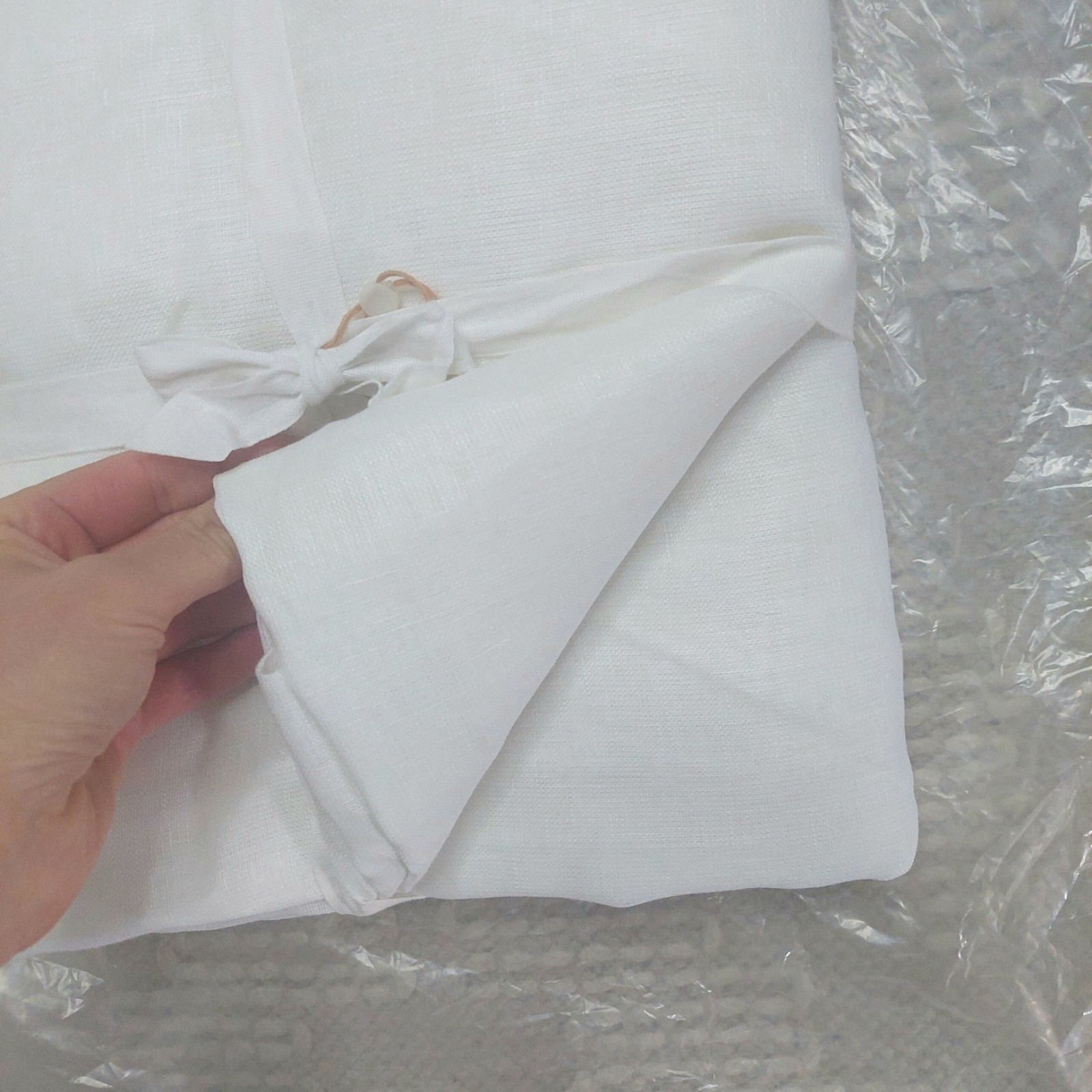 NWT! Quince 100% Linen White Sheer Curtains, 48″ x 84″- 2 Panels. (T11)
