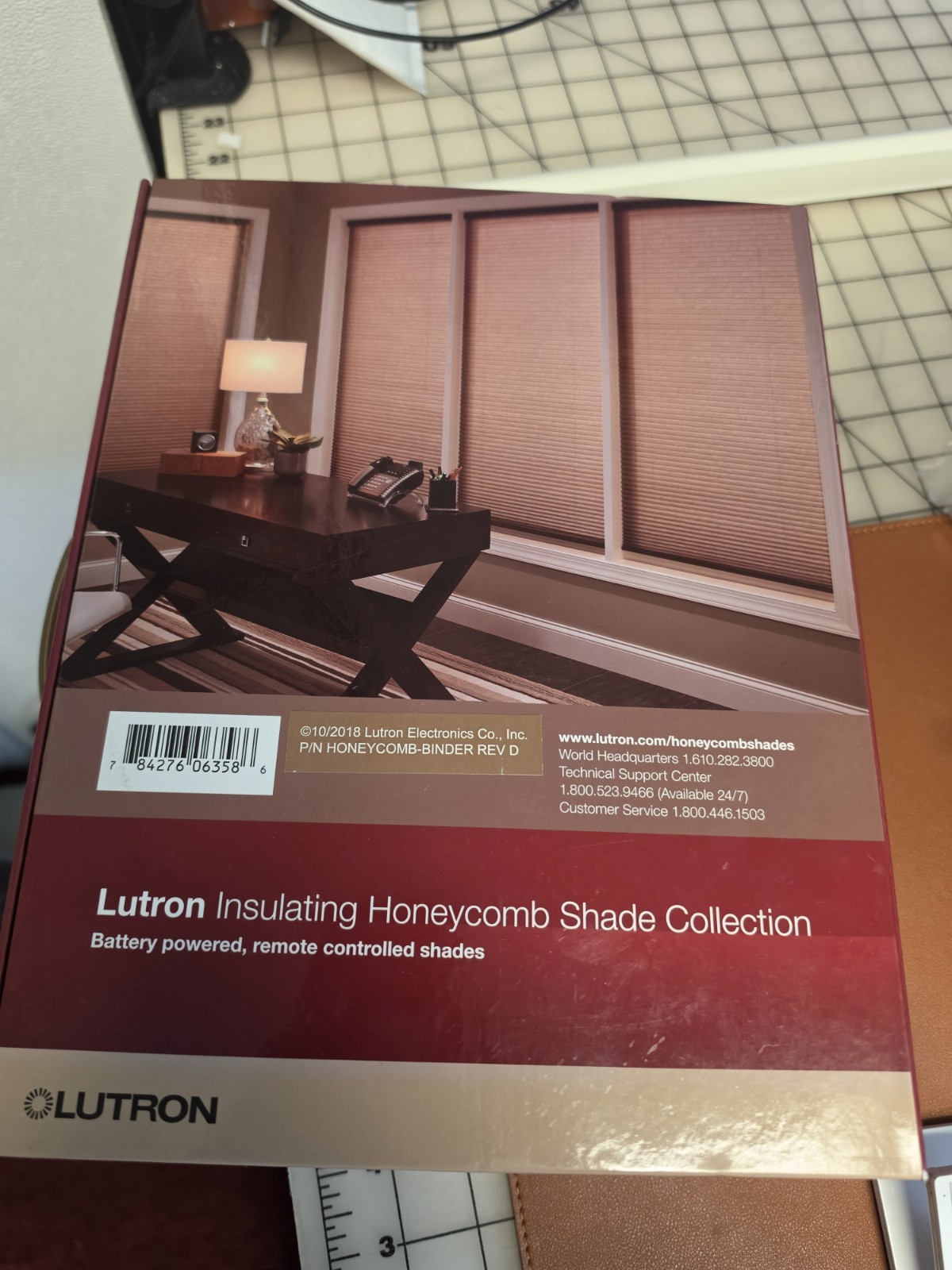 Lutron Sivoia QS Wireless Motorized Honeycomb Shade Dealer Demo Kit Case Binder