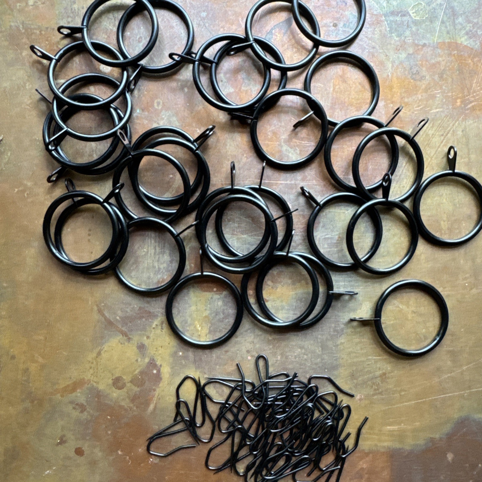 30 Black Steel Curtain Rings W/ Eyelets Hooks 1-1/2″ OD 1-1/4″ ID NOS LOT