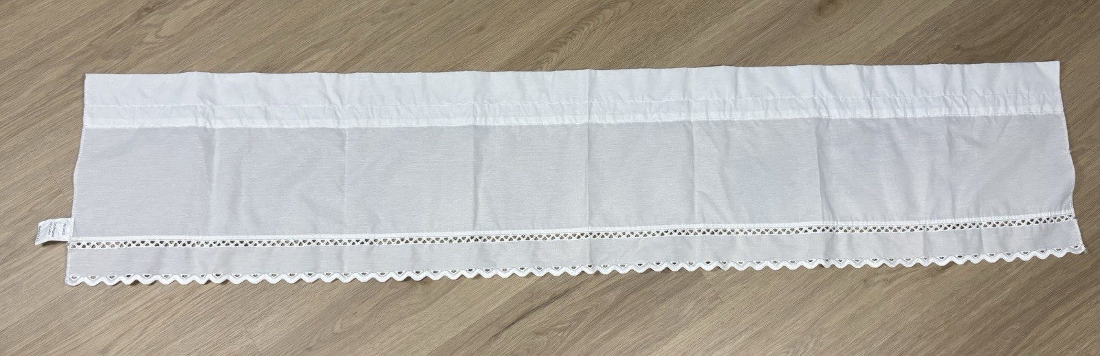 Vtg COUNTRY CURTAINS Cotton Ecru Curtain Valance 13.5×70 Eyelet Lace Edge