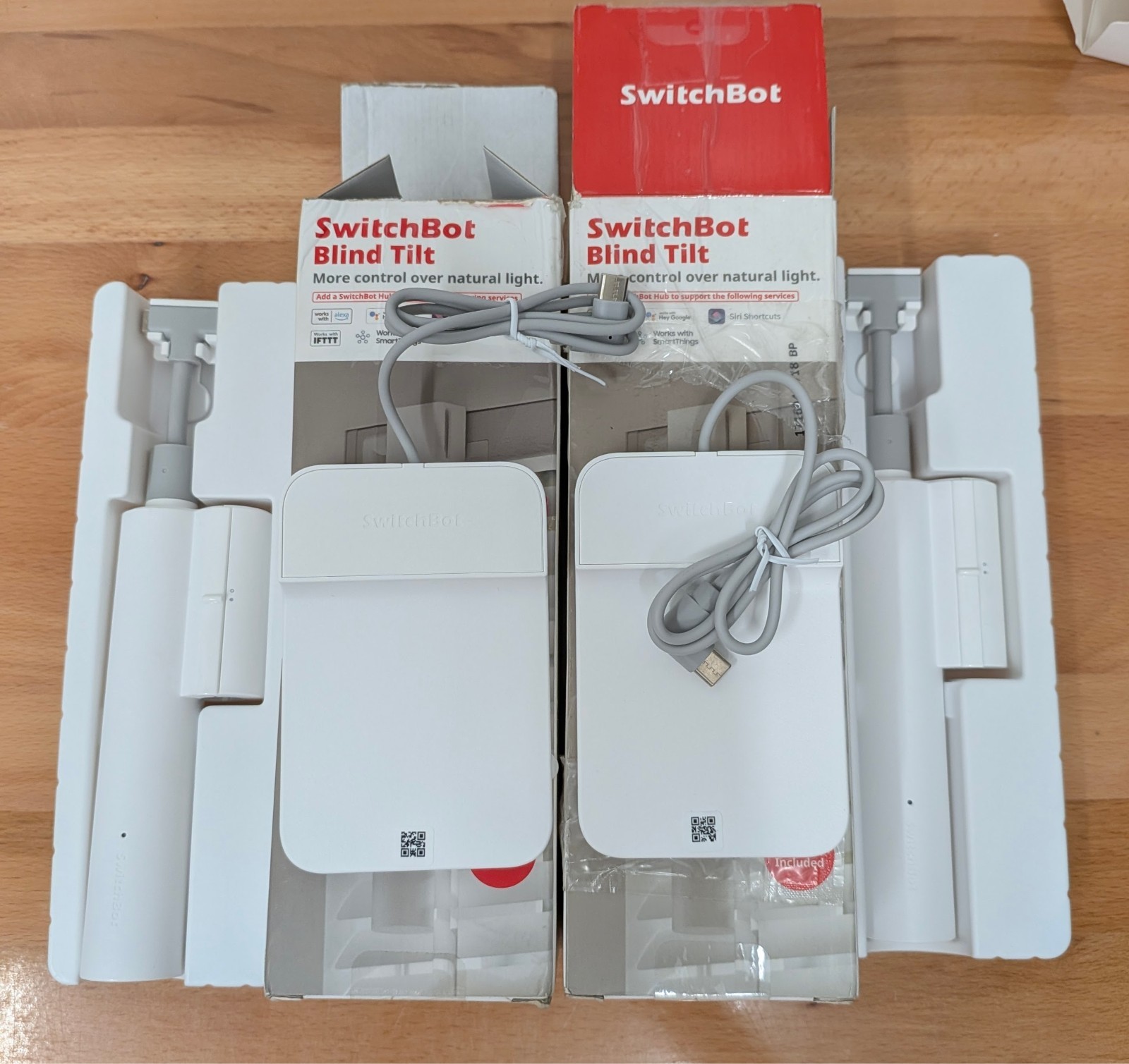 SwitchBot Blind Tilt (2-Pack) Motorized Blind Opener Solar Panel – White