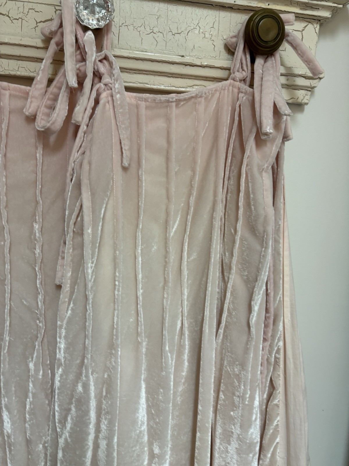 Set/2 Pottery Barn Teen 44×84” Shimmer Velvet Tie Top Drapes Blush Pink