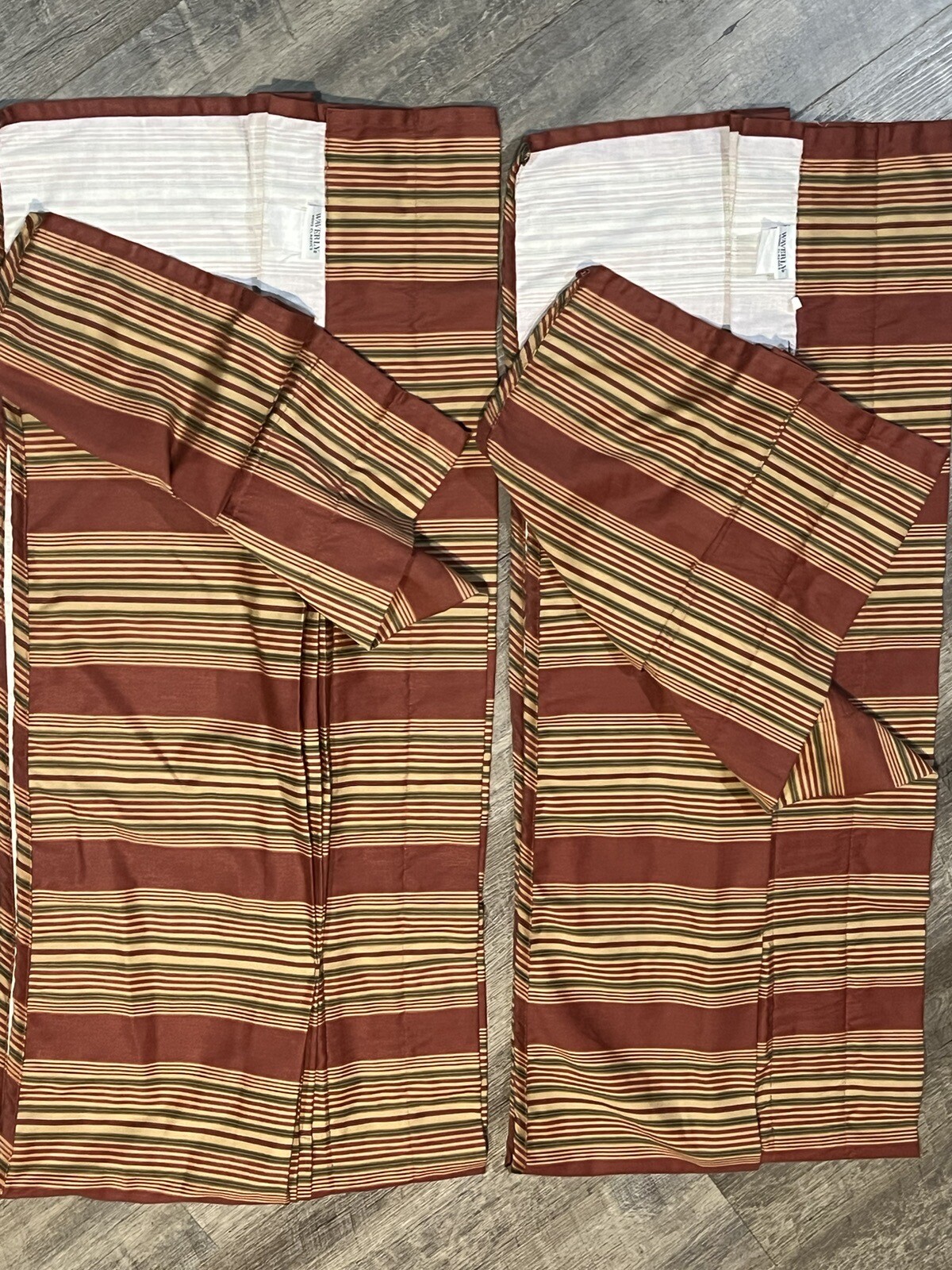 2 Waverly Home Amanda Valance Sweetwater Stripe Red Gold Tuck Pleated 17″ x 80″