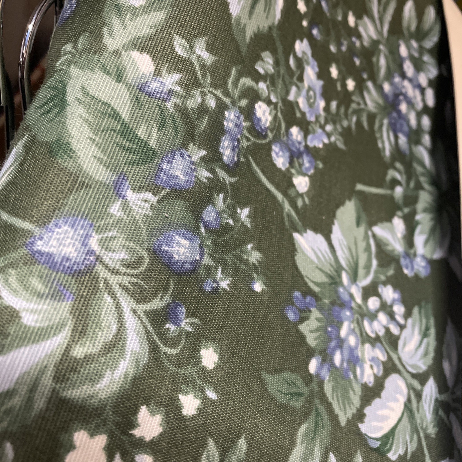 New Laura Ashley BRAMBLE Floral Cotton Blend Window Drapes – 38 x 96″ – Set of 4