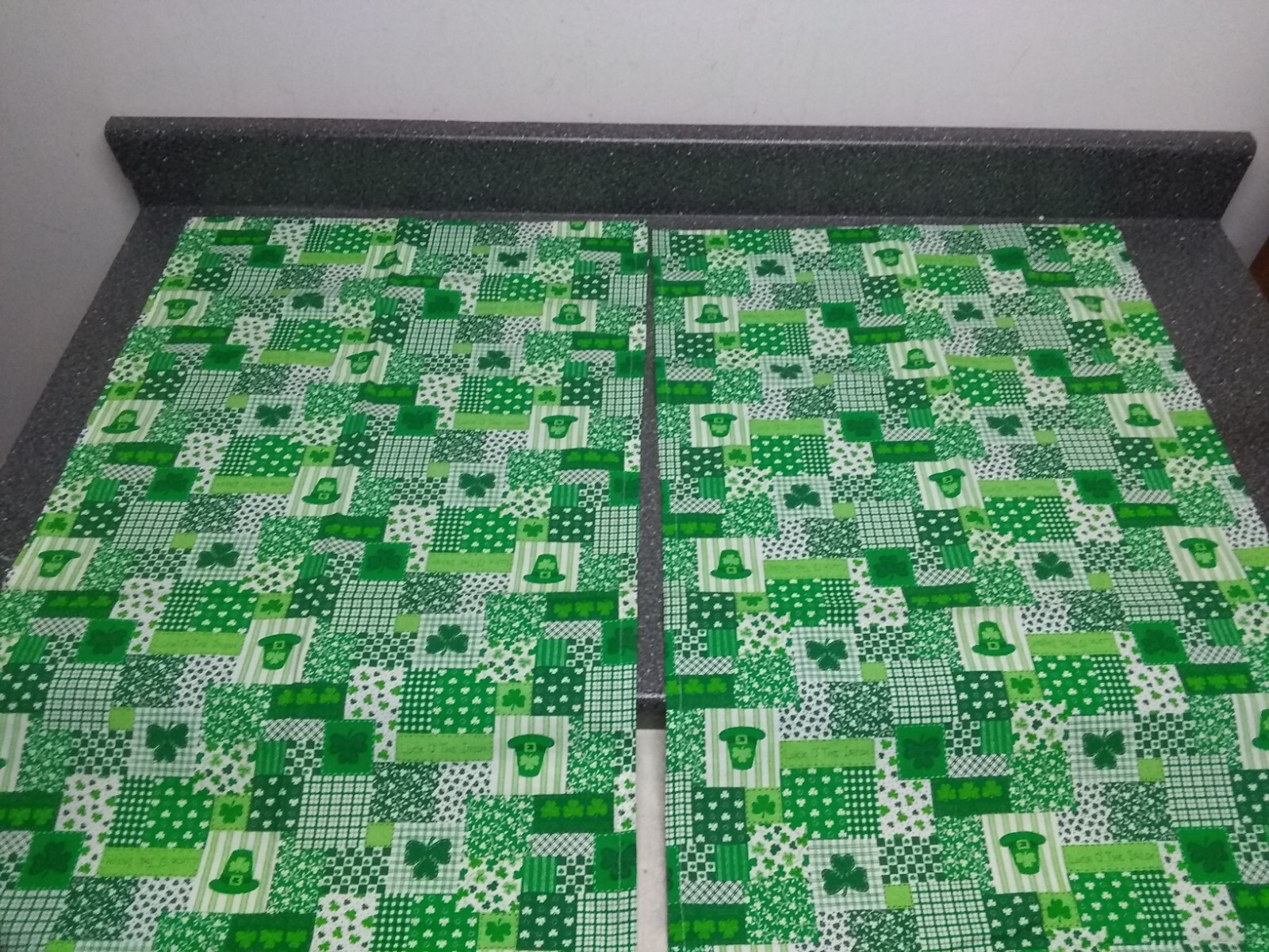Vintage Shamrock Window Curtains, St Patrick’s Day 20″”W x 40″L (Pack of 2)