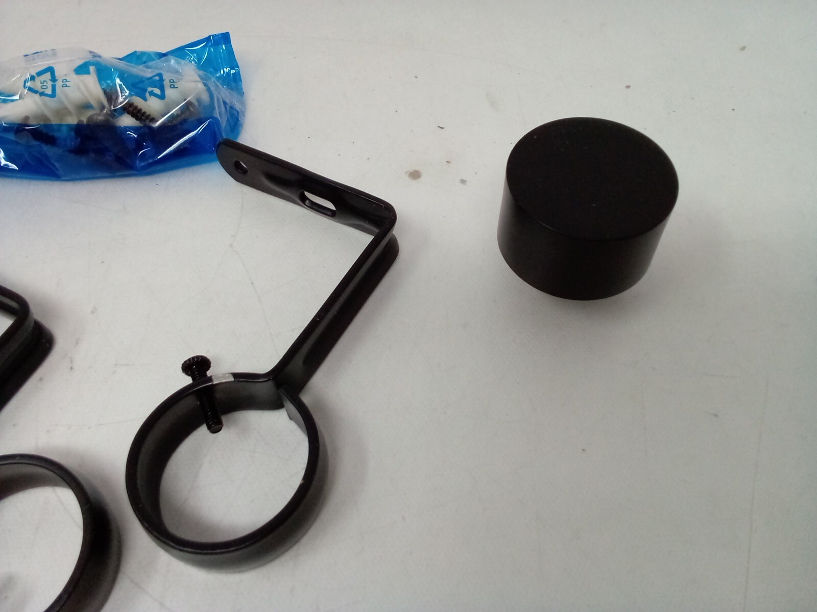 Umbra Wall Ceiling Bracket Hooks w 3 Hooks & 2 Caps w Hardware Matte Black