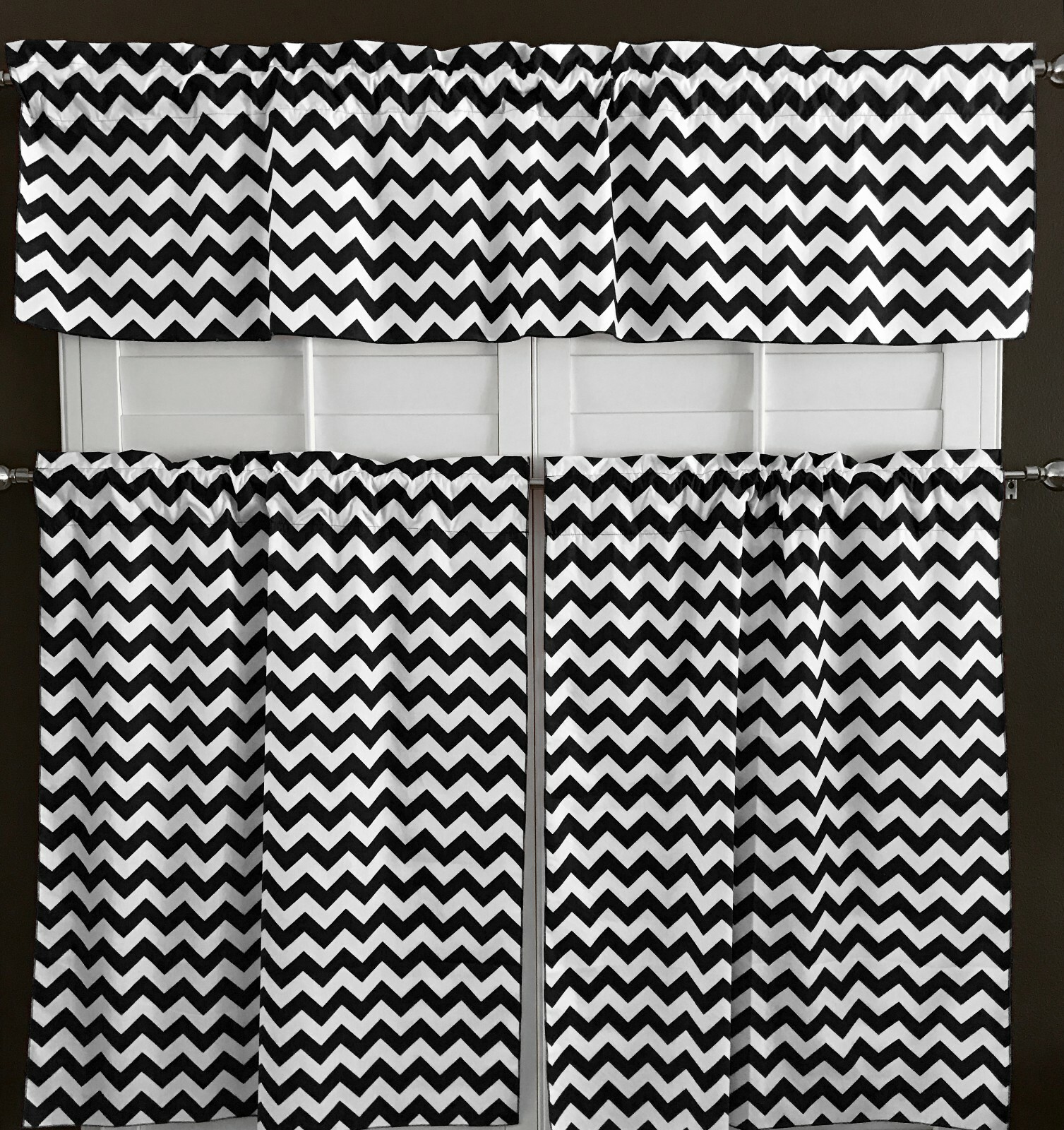 Poly Cotton Chevron Print 3-Piece Kitchen Valance/Tier Café Curtain Window Set