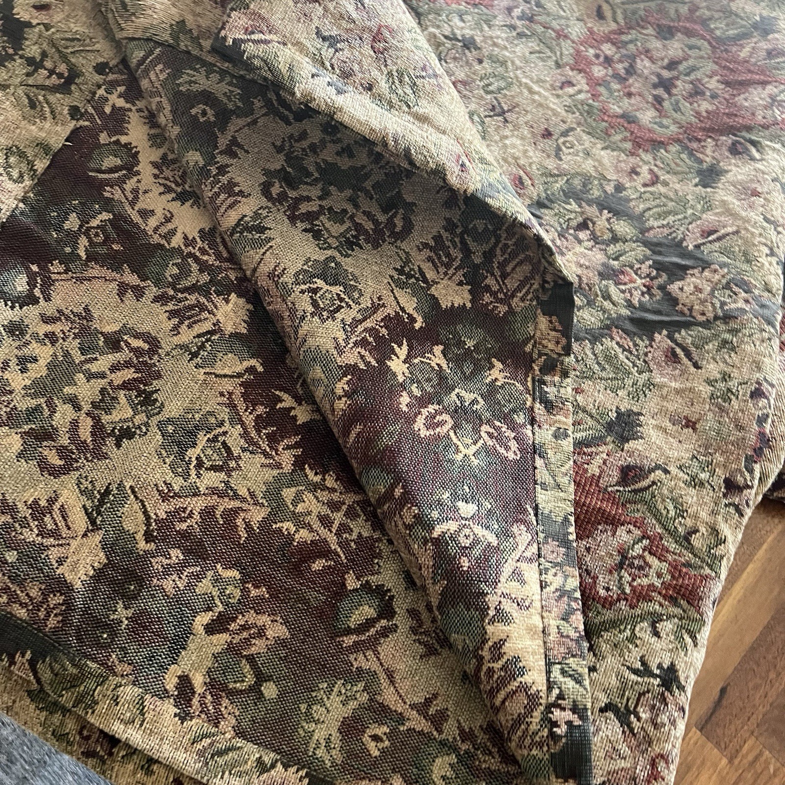 HEMPSTEAD 95″L Drapery Panels Tapestry Green Beige Burgundy tan Floral 2 pc new