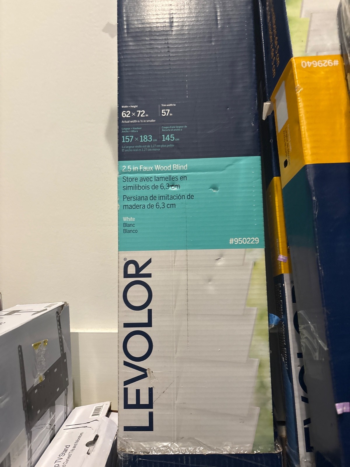 Levelor Blinds 62in x 72in- 2.5in Faux Wood White