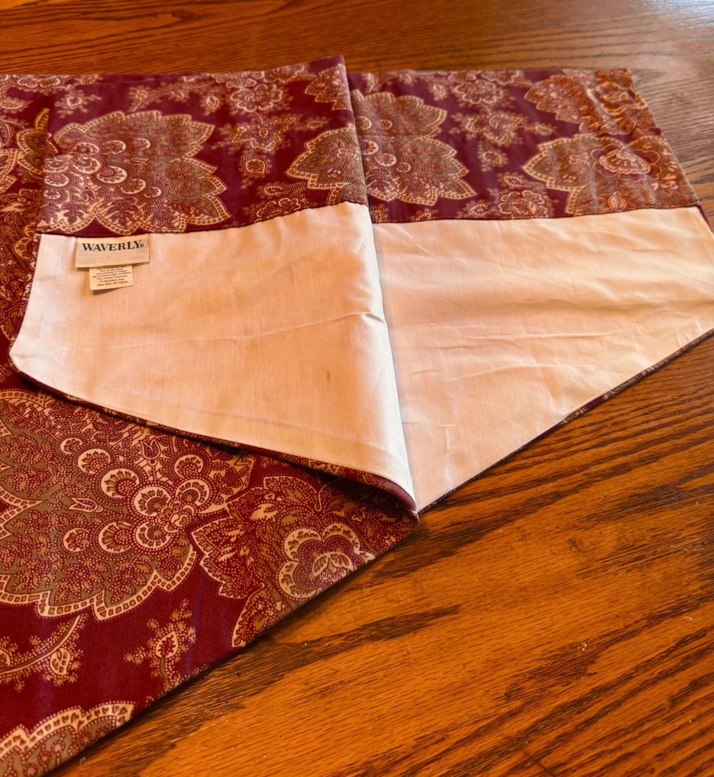 Waverly Ascot Valance Garnet Red Floral Paisley Medallion 50X 22″ USA Cotton FSh