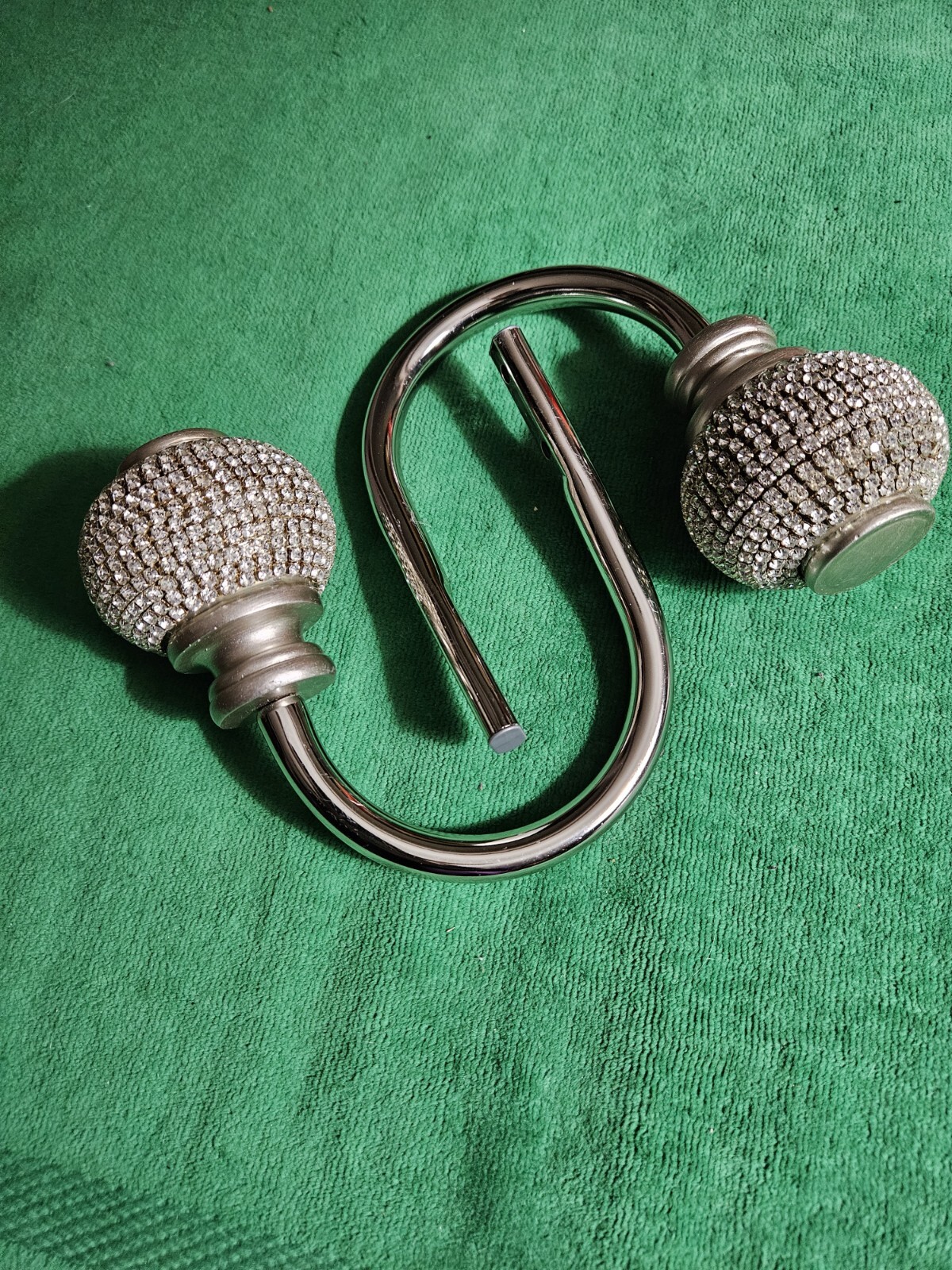 2 x Curtain Hold Backs Brackets With 2 3/4″ Rhinestone Balls. Silver Tone/chrome