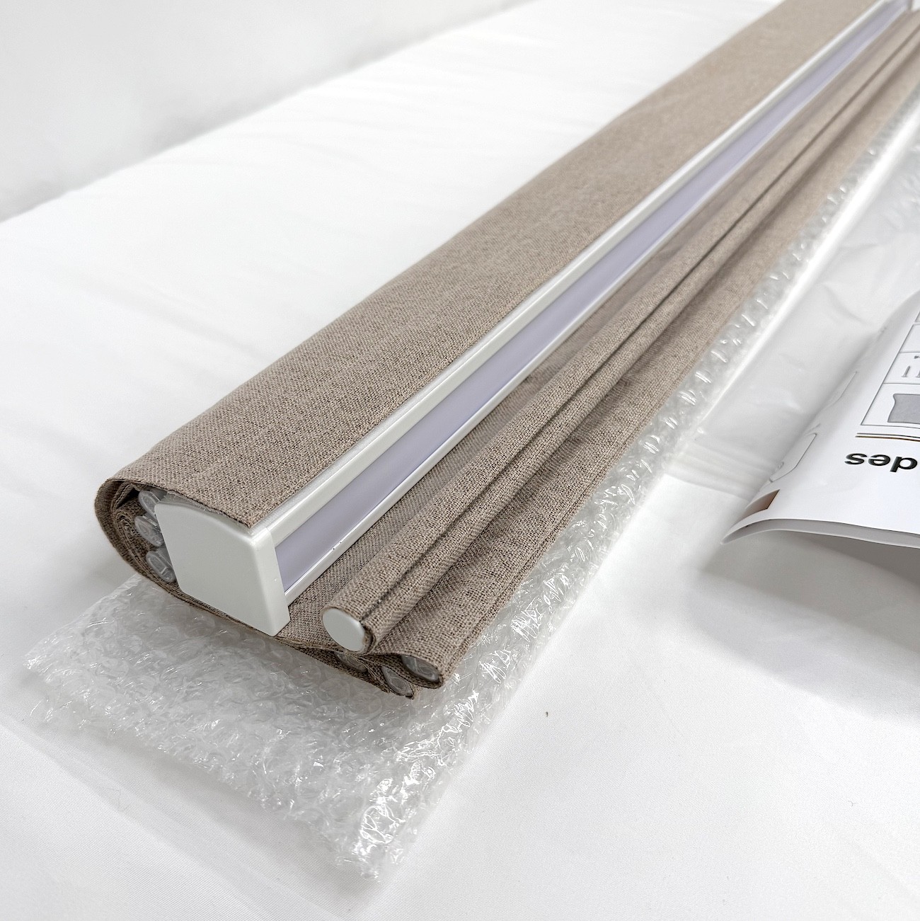 BERISSA Cordless Privacy Blackout Linen Fabric Roman Shade 37″x48″ Light Brown