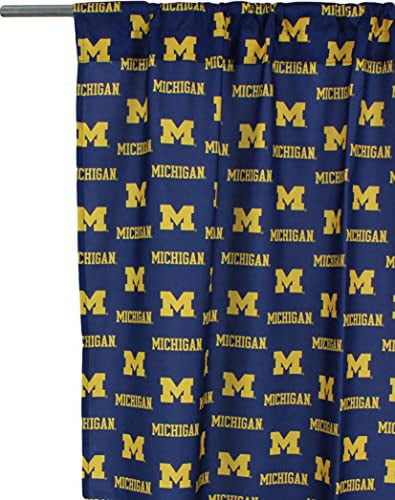 Michigan Wolverines 100% Polyester, 63″ Curtain Panels, Set of 2