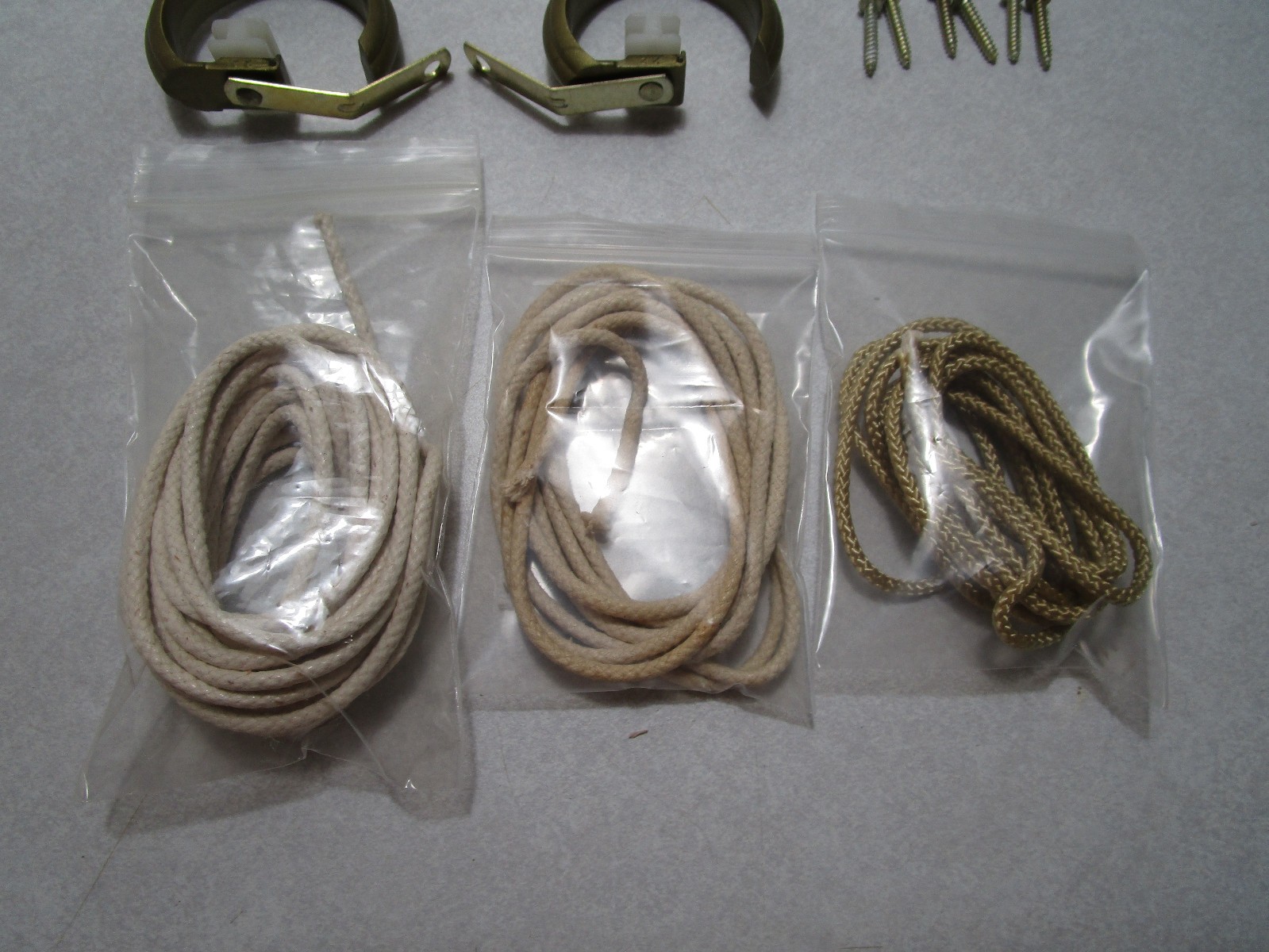 VINTAGE TRAVERSE CURTAIN ROD TENSION PULLEYS DRAPERY VERTICAL BLIND SUPPORT READ