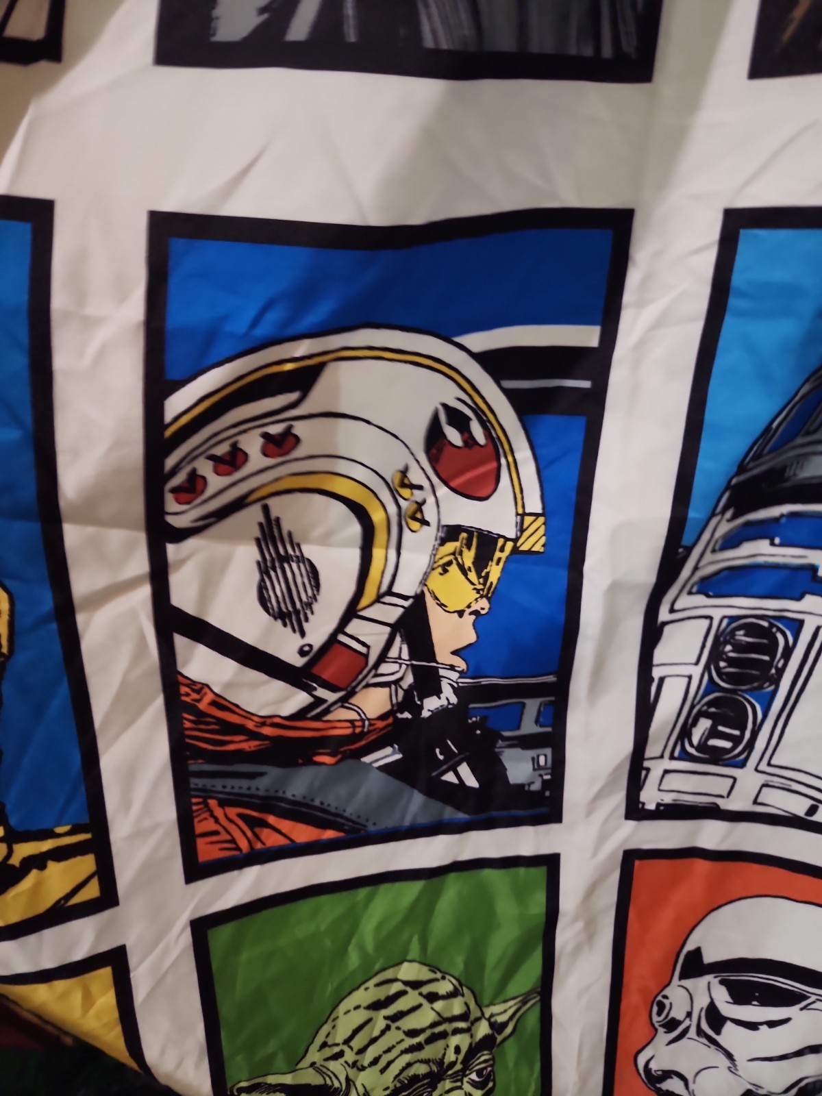 Star Wars Character Grid Pop Art Window Curtain Panel Set – Jay Franco & Sons