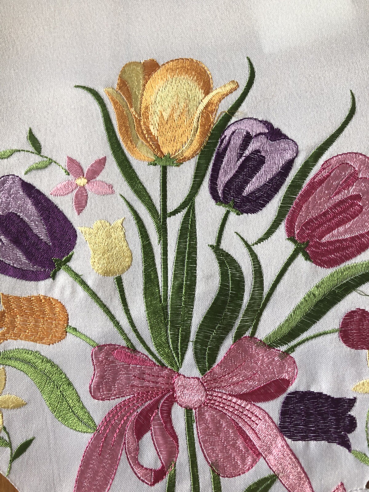 Springtime Tulip Embroidered Cutout Valance Blooms Flower Bouquet Window Valance