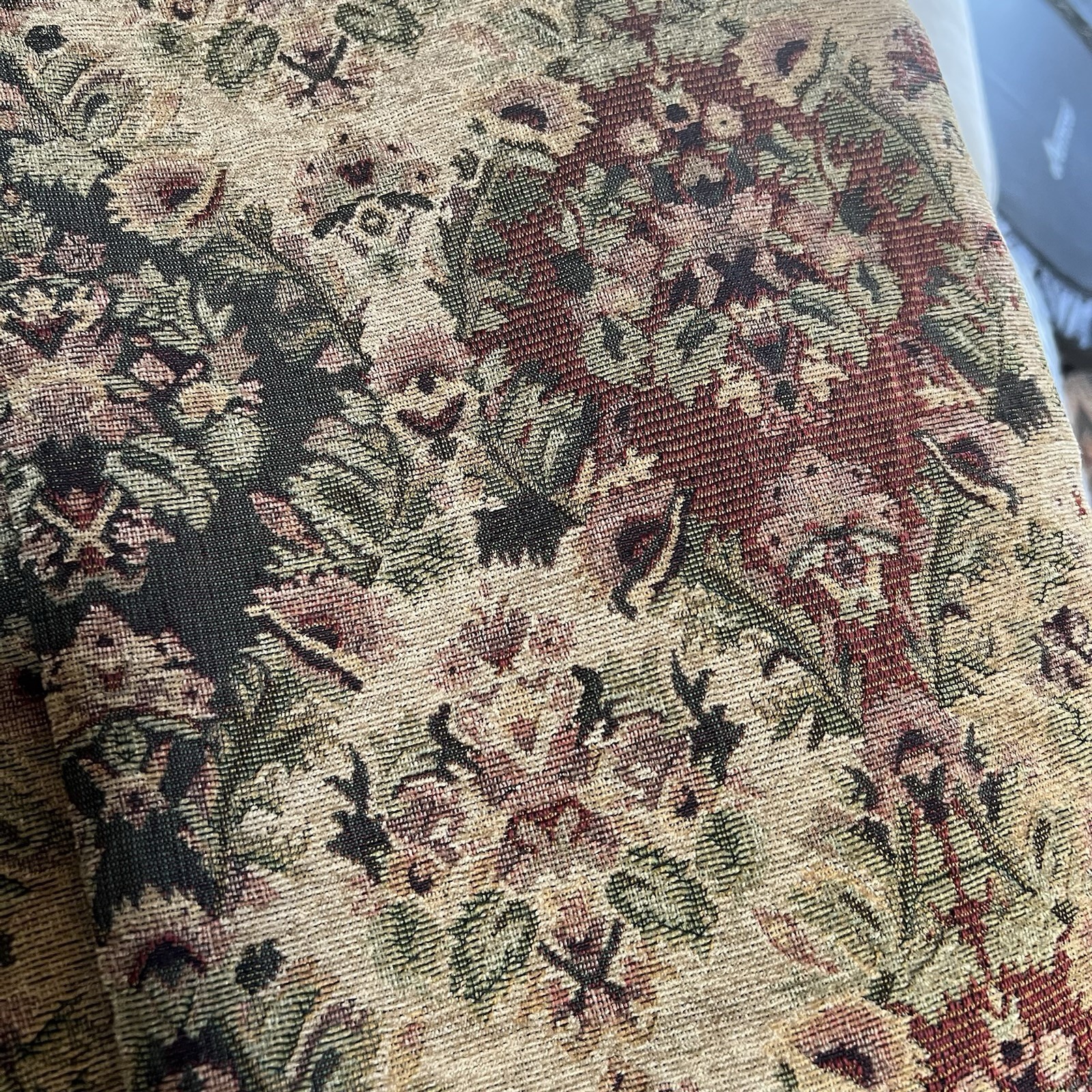 HEMPSTEAD 95″L Drapery Panels Tapestry Green Beige Burgundy tan Floral 2 pc new