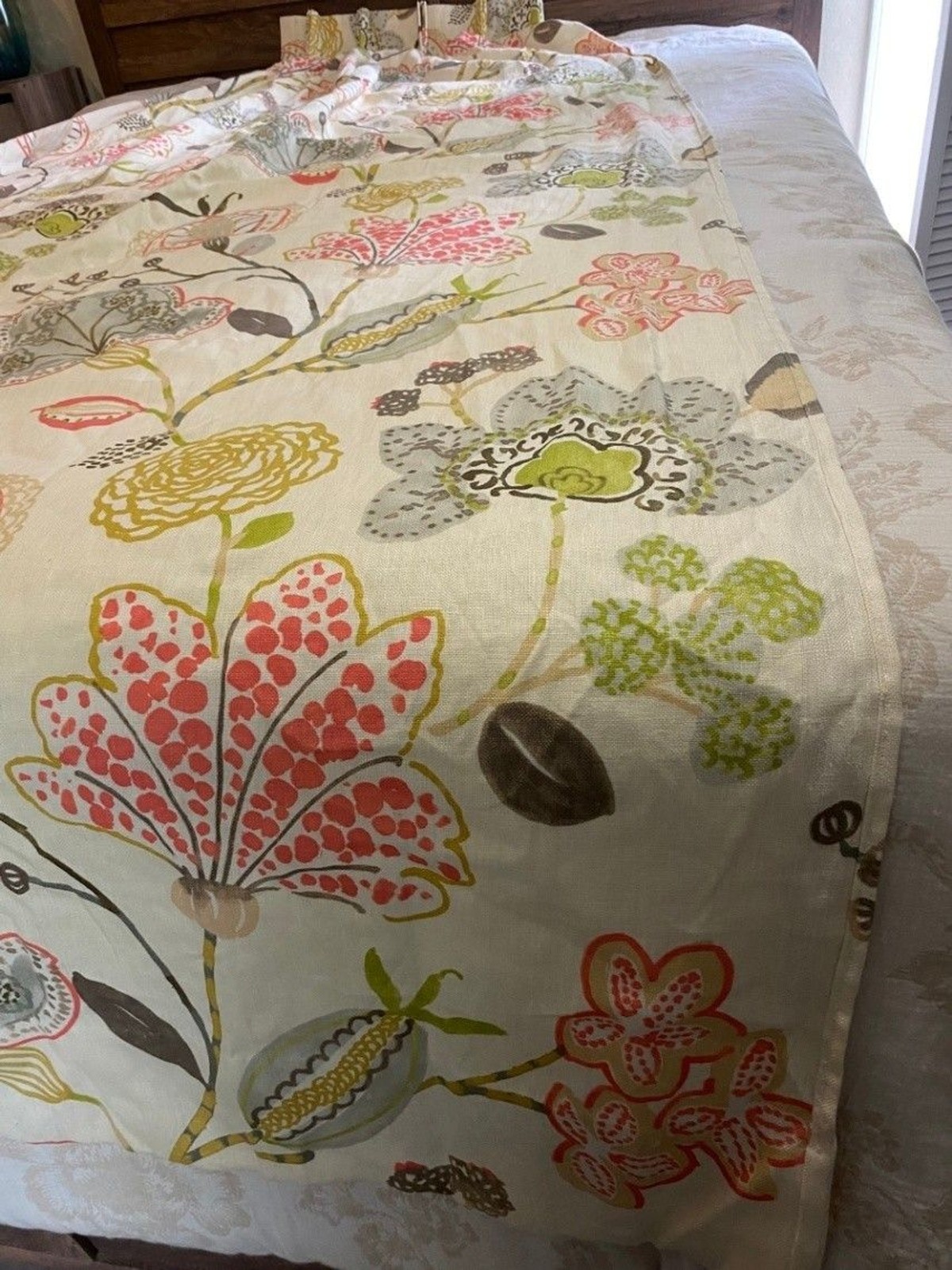 Jacobean Floral Pinch Pleated Cream Lined Drapery Floral Panels Set of 4 EUC