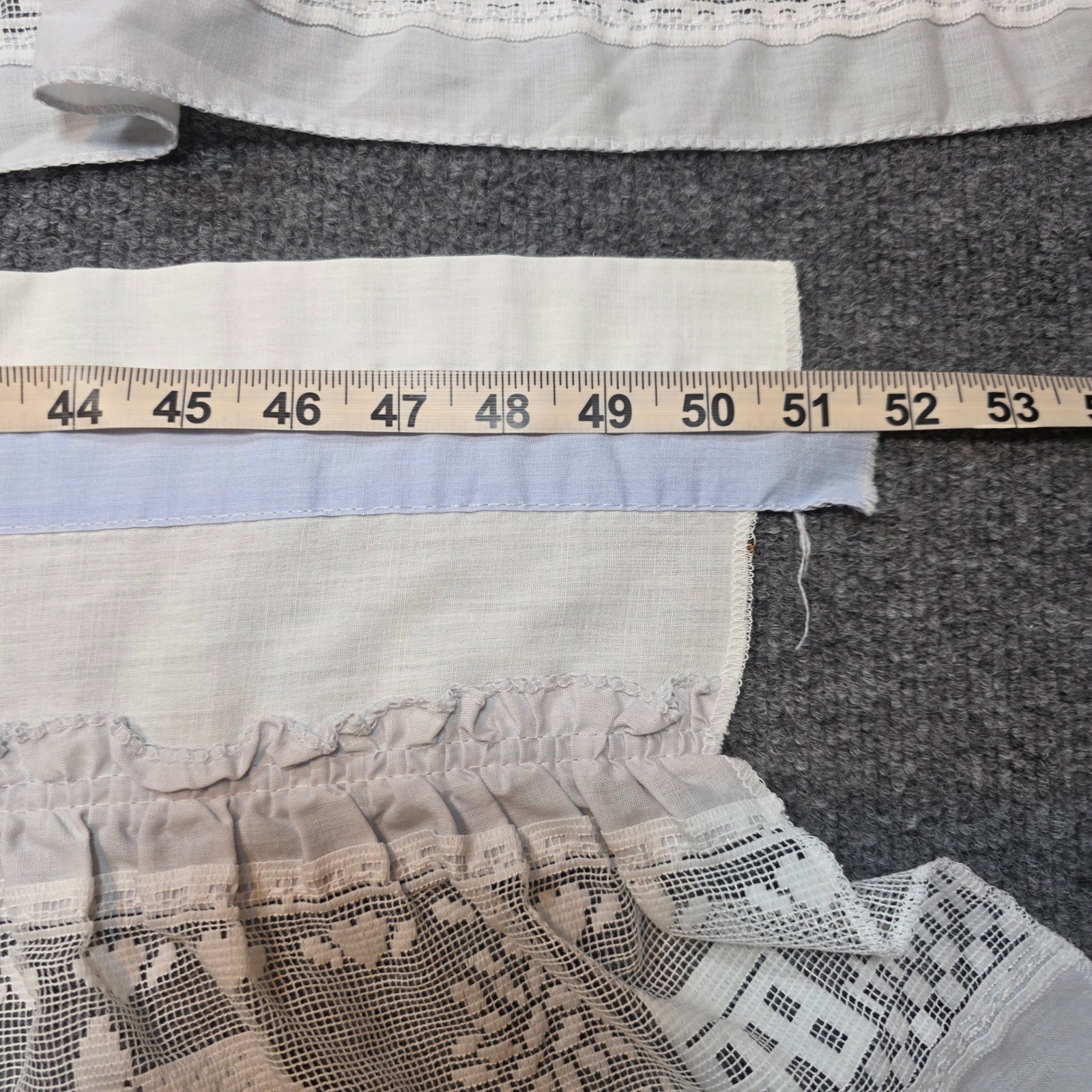 Vintage Set of 2 Country Cottage Lace Ruffled Curtain Valances Blue White USA