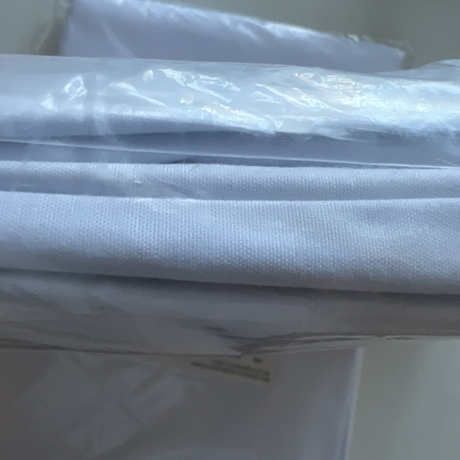 Sun Zero Cyrus Thermal Blackout Back Tab Curtain Panel, 96″ L x 40″ W, white