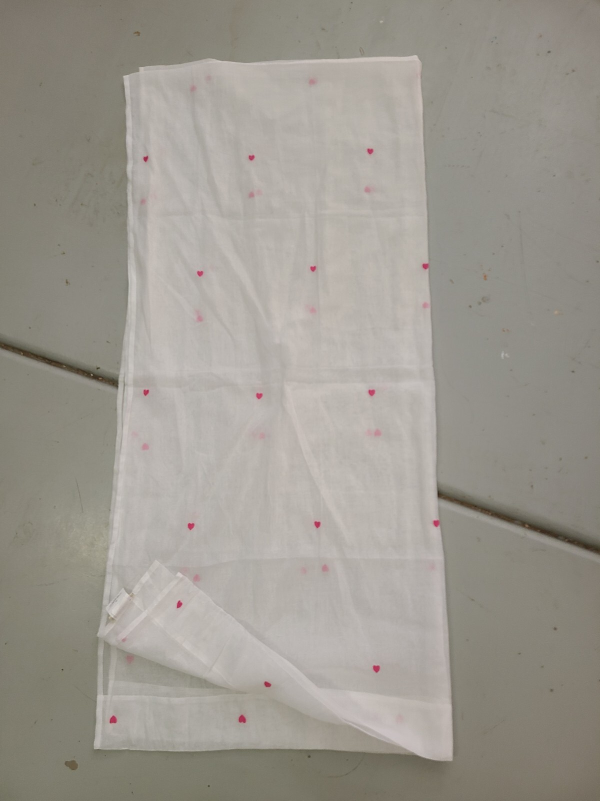 Pottery Barn Kids “Embroidered Pink Hearts” Sheer Drapery Panel 44″ X 96″ – 1