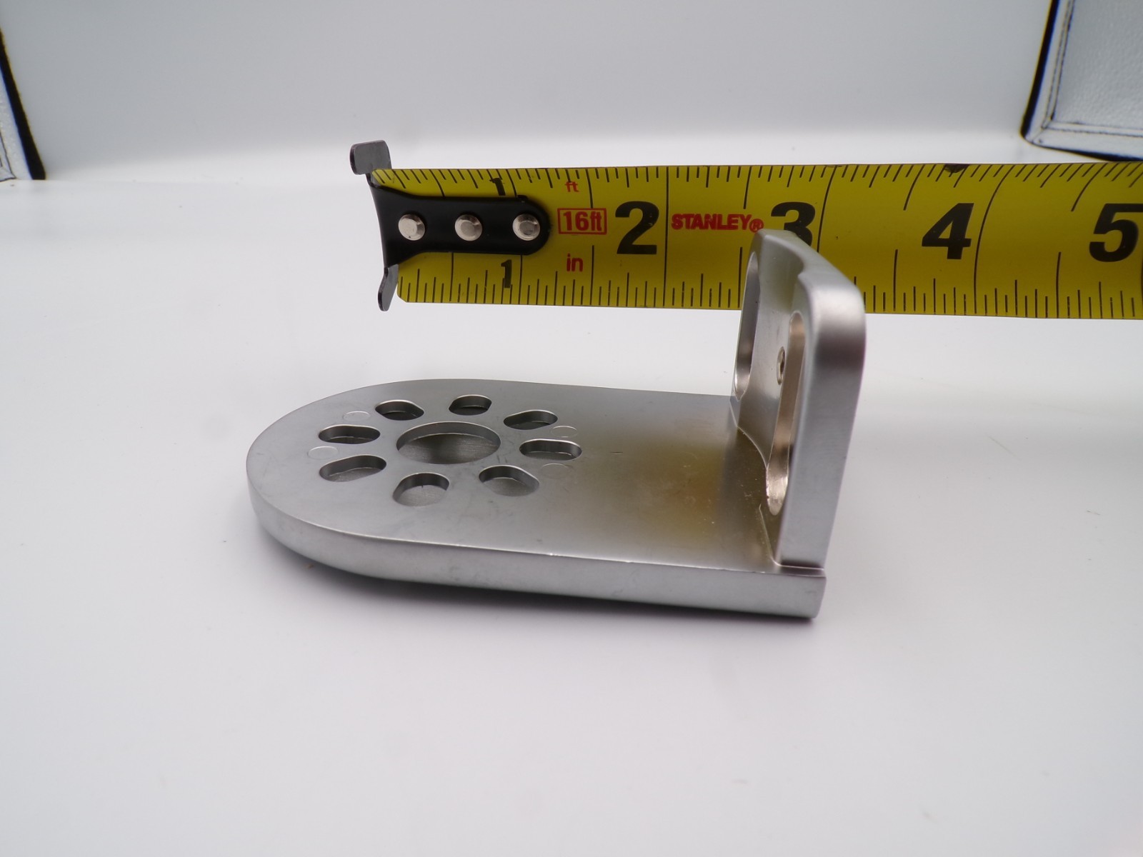 Hunter Douglas Shade Replacement Part 2 3/4″ Wall Bracket silver