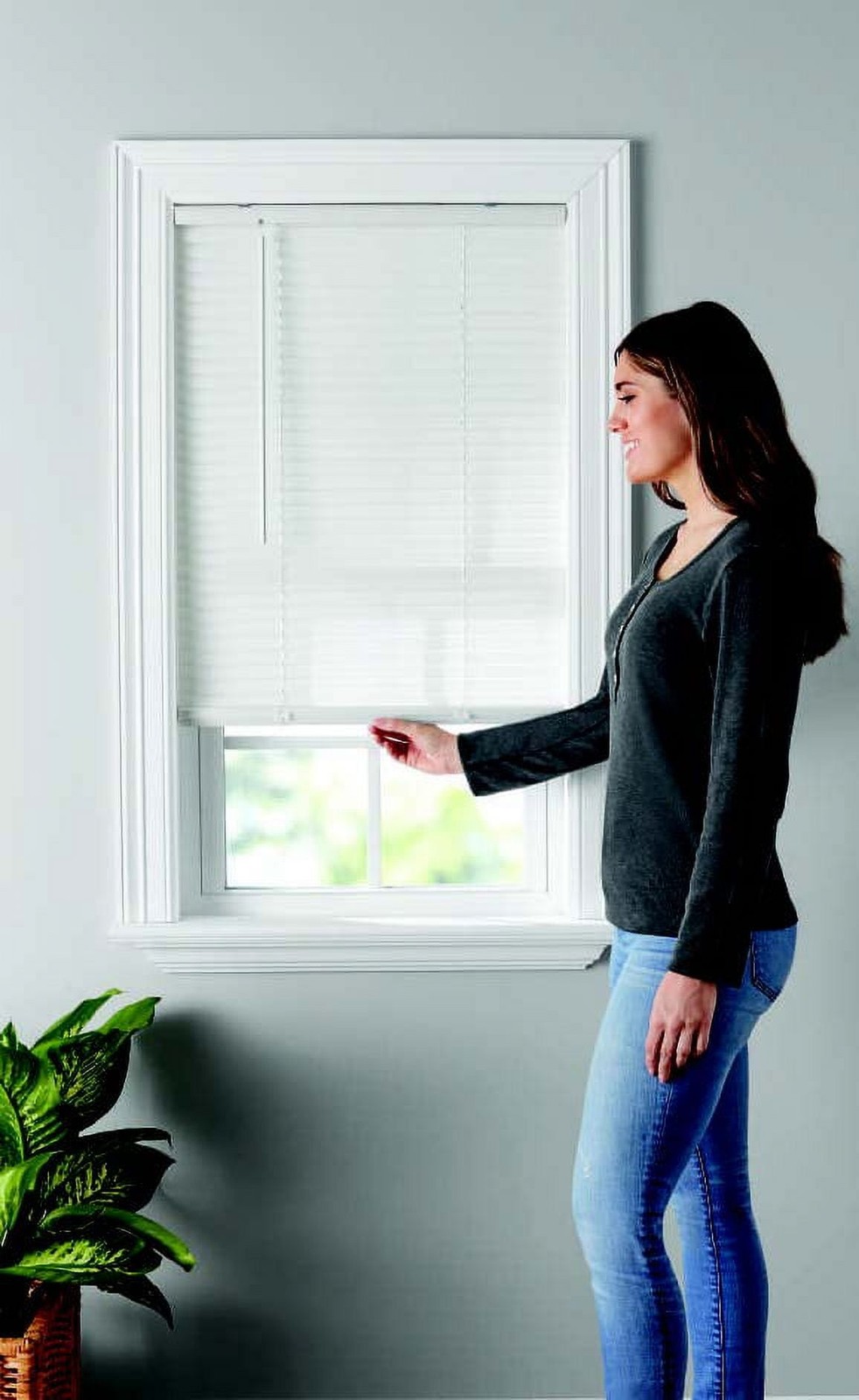 1″ Cordless Vinyl Light Filtering Mini Blind, White, 39″W x 64″L, 1-Piece