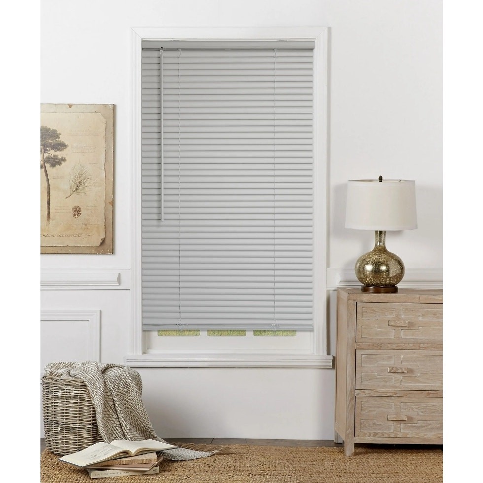 Mainstays 1 in. Cordless, Room Darkening Vinyl Blind, Gray, 34″W x 64″L