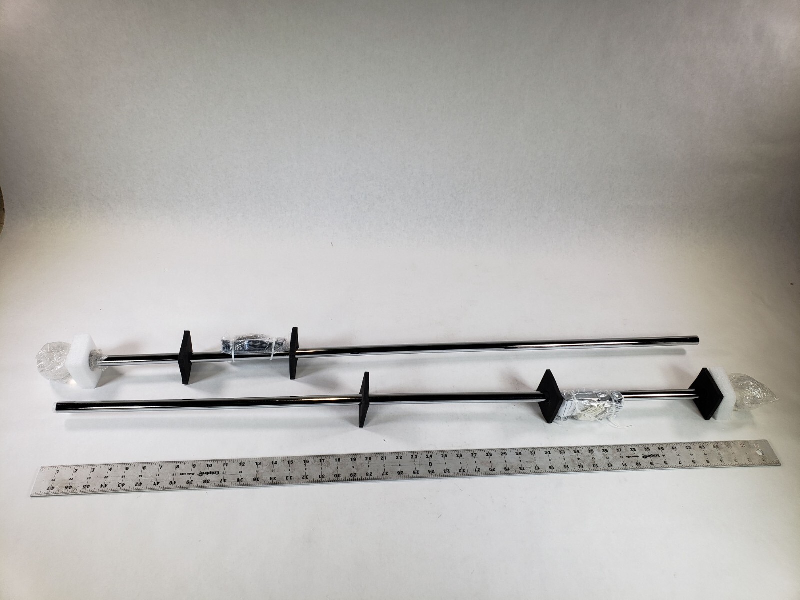 Lot Of 2 Wayfair T003 Silver Ball Acrylic Chrome Curtain Rod 48″ – 84″